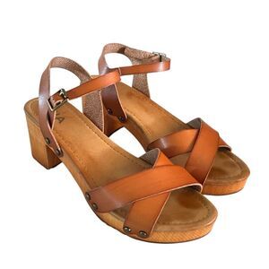 MIA Brown Leather Wooden Sandals